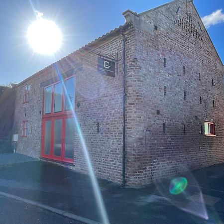 C Farmhouse Accommodation Alne Bagian luar foto